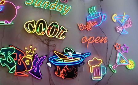 Indoor Channel Letter LED Neon Signs Lithium Ion Battery Rechargeable