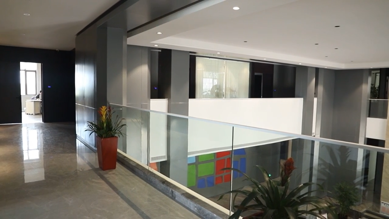 High Quality New Design  Auto Strapping Low Table pp Belt Strapping Machine for Packaging Machinery