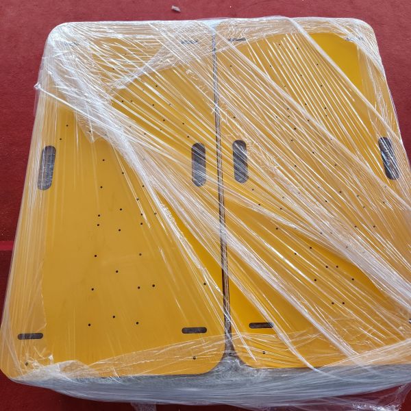 High Brightness Red LED Arrow Board Wall Mounted for Easy Mounting Solution