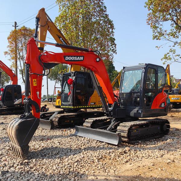 Crawler DX60 Used Doosan Excavators 95% New 40KW Rated Power 0.21m3 Bucket Capacity