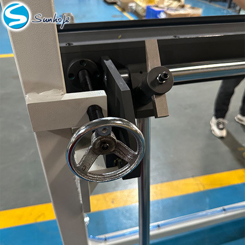 Manual Tank Header Press Machine Flexible Operation Wide Application