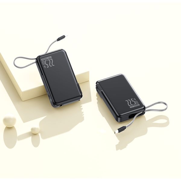 Ultra Thin AC Plug Power Bank 10000mAh 22.5W Fast Charging With Cable