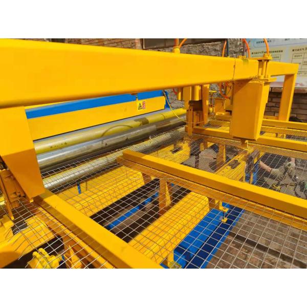 Size 1 Inch Chicken Cage 2.7mm Weld Mesh Manufacturing Machine