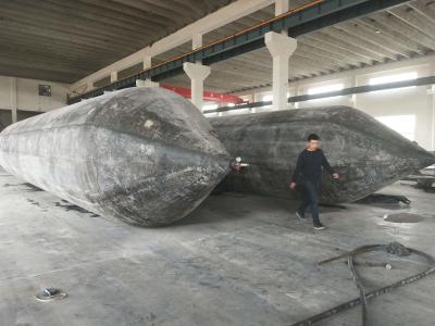 As bolsas a ar resistentes de borracha marinhas para levantar, arejam bolsas a ar de lançamento do navio apertado