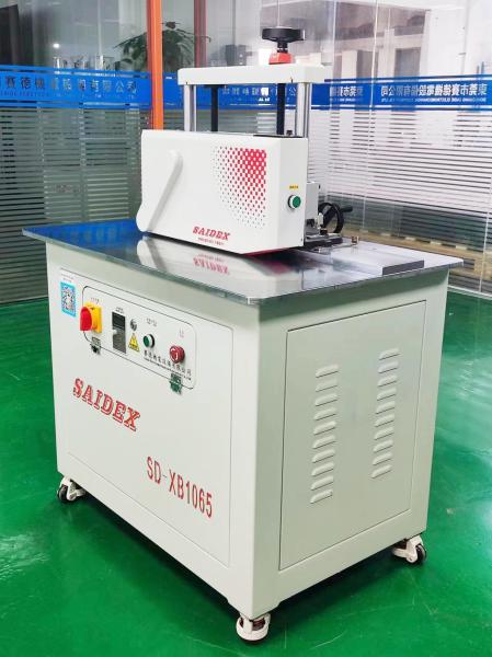 Polisseur de bords acrylique Miter 45 degrés Bifle Mode de traitement automatique de l'alimentation Voltage 220v