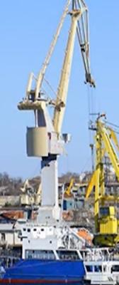 Span 3.2m~6.0m Marine Floating Dock Crane Heavy Lifting For Shipyard Port