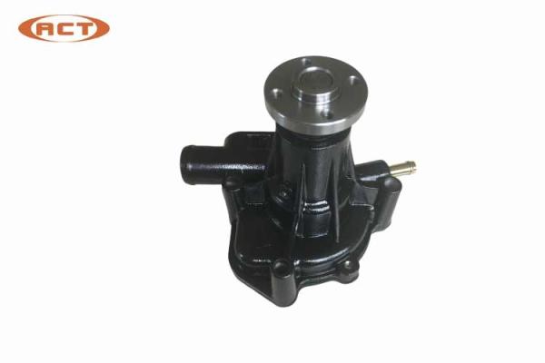 4TNV84 Excavator Water Pump  4TNV84 YM129100-42002 YM129100-42004