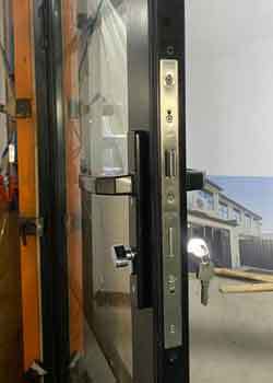 AS100 Series Aluminum Swing Door with French Grid Design, 6063-T5 Aluminum Alloy & Double-layer Tempered Glass