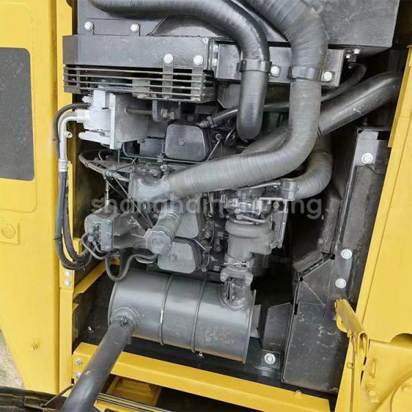 0.65m3 Second Hand Komatsu 160 Excavator With Cummins Engine And Original Color