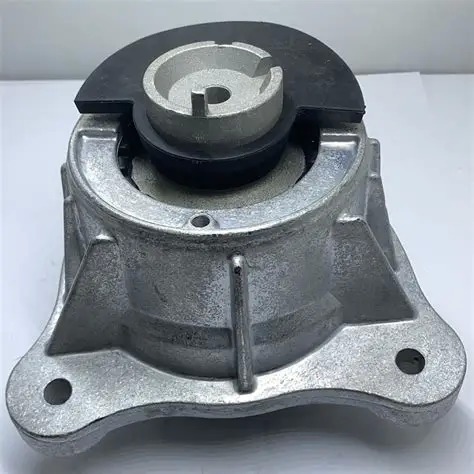 One stop shop Left Front Engine Mount 4472410313 for Mercedes Benz V Class  Vito  Viano 447601