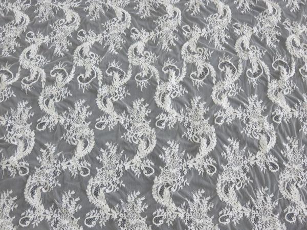 Elegant Cord Viscose Chantilly Lace / Embroidered Lace Fabric