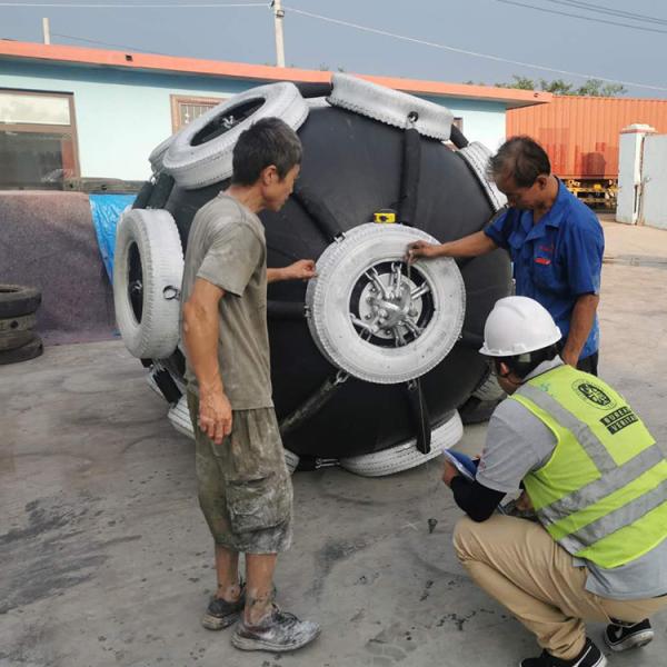 1.7*3m Standard Deflatable Pneumatic Rubber Fender White Tyres For Boat And Ship