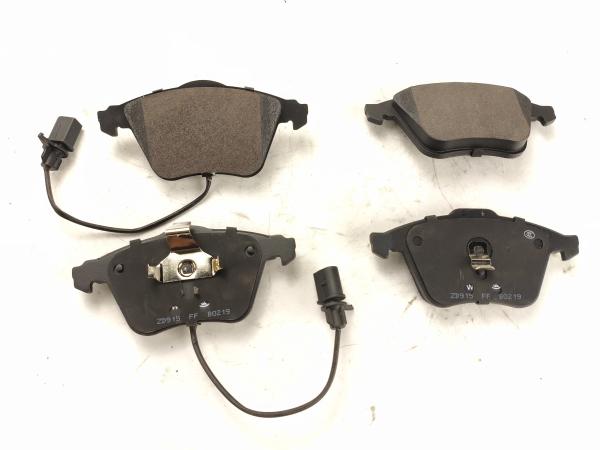 Volvo S40 V50 Auto Parts Brake Pads Front Brake Pad 30793618 3074203
