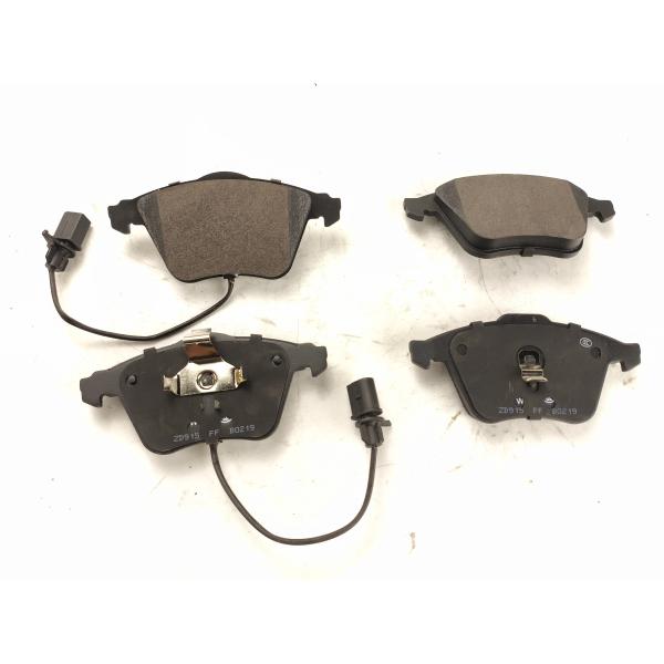 30793618/3074203/31212184/30742029 Pad de freno delantero Para el Volvo C70 V50 S40 V40 V40 Cross Country C30