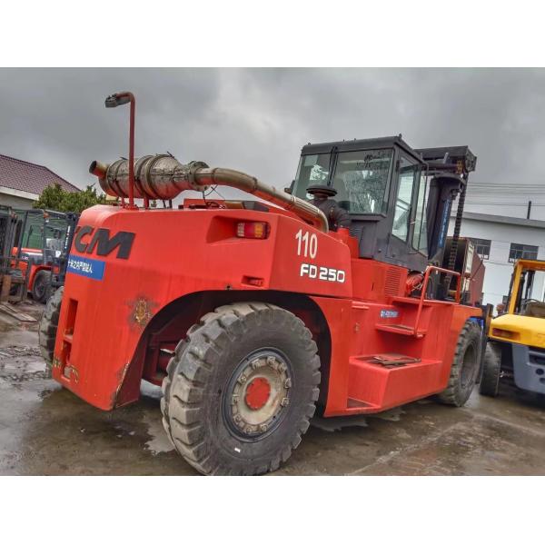 TCM FD250 Forklift Lifting Tools 125MM Fork Width for Versatile Applications