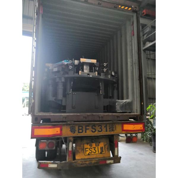 Одно красит роторную подошву ботинка PVC делая машину