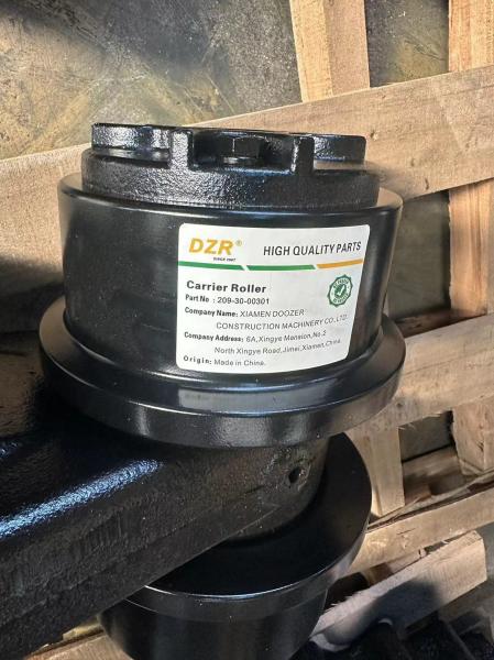 50Mn/40Mn2 Excavator PC800 Upper Roller Assy Top Roller 209-30-00301