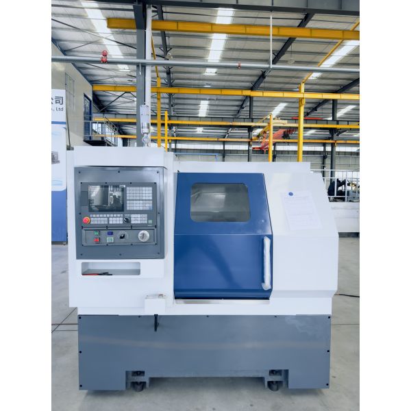 HT300 Cast Iron 8 Inch Chuck CNC Turning Center With 25x25mm Tool Holder Gang