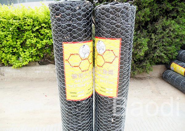 Hot Dipped Galvanized Chicken Wire Mesh For Poultry Livestock Fencing 0.45 - 1.4mm