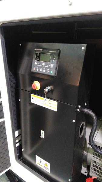 Silent Diesel Generator Set 18Kw/23KVA YSD490D Water Cooling 4 Stroke