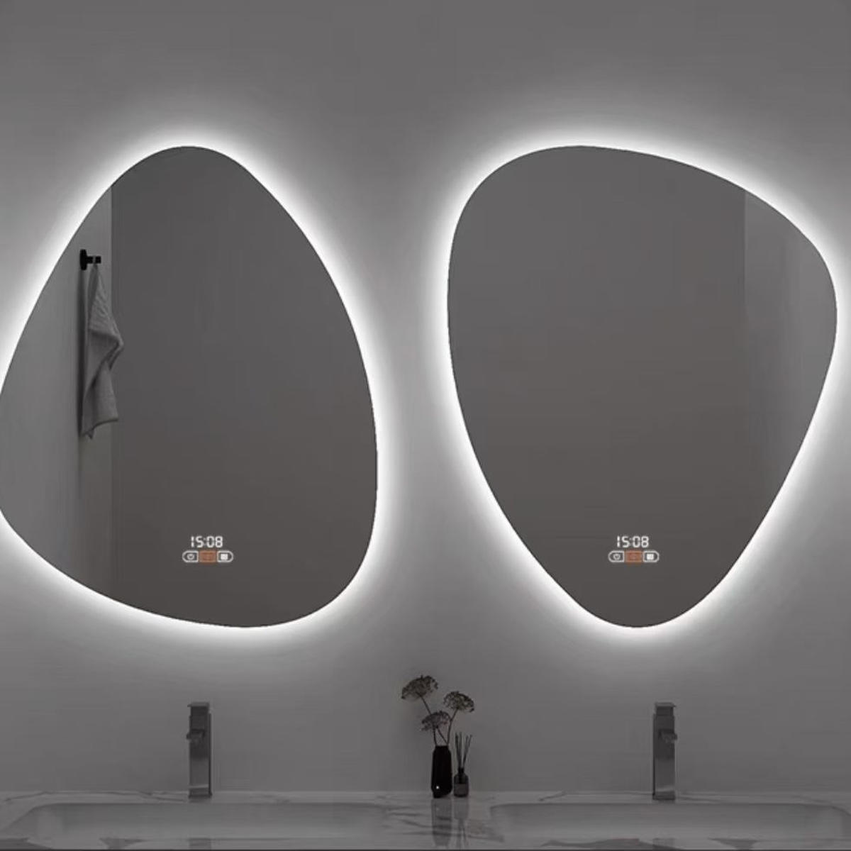 Smart Frameless Bathroom LED Mirror For Washroom Minimalist Style Anti Fog 800mm