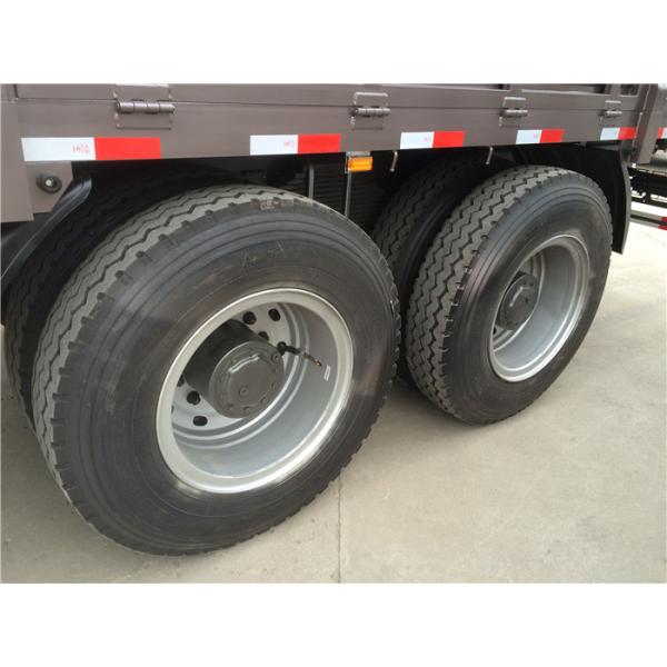 4x4 Heavy Cargo Trucks 290hp All Wheel Drive With EURO III Emission Standard