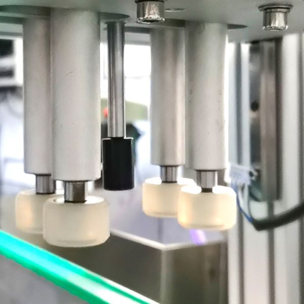 Automatic Screw Monoblock Filling And Capping Machine Food Beverages Cosmetics Bottle