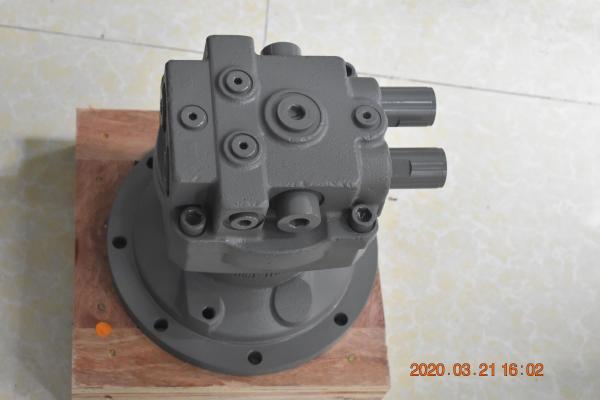 Les machines de construction YUCHAI 135 FONT le remplacement de moteur d'oscillation