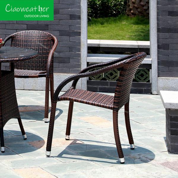Meubles de jardin Chaise en rotin PE et ensemble de table pliable en osier pour manger en plein air dans les hôtels modernes
