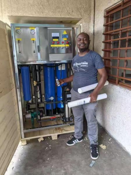 Ultrapure Water Equipment For Industrial Water Treatment Precision Filter And 1 Ton Per Hour Flow Rate