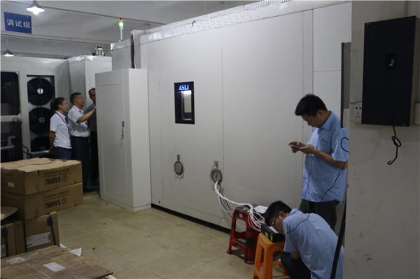Walk In Climate Control Chamber Programmable Temperature And Humidity System