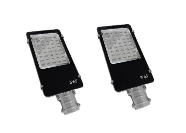 30W 60W 100W Municipal Solar Street Lights Aluminum Housing Dust Proof