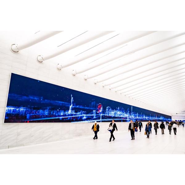 ショッピング モールのデジタルP8 P10表示のためにスクリーンを広告する大きい屋外LED