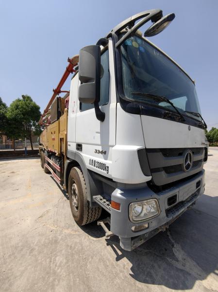 Pompes à béton semi-séchées 49m équipement lourd d'occasion camion Mercedes Benz