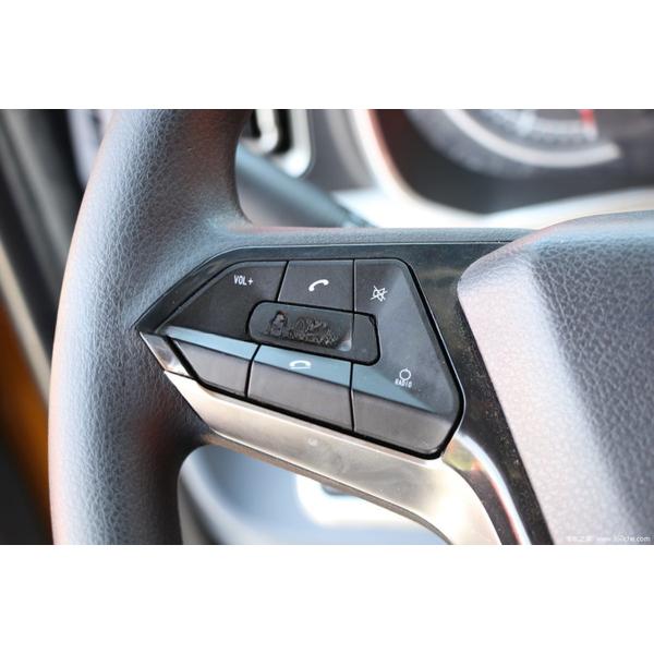 Used HOWO SINOTRUCK 6X4 Truck Head T7H 460 Tractor Truck with EURO 5 Emission