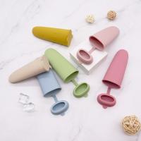 Les moules de glaçons, 6 pièces de glaçons en silicone, fabricant de glaçons sans goutte pour les enfants, tubes de congélateur sans BPA avec couvercle, pour les collations, les glaçons, les bâtons de yogourt, les jus, les glaçons.