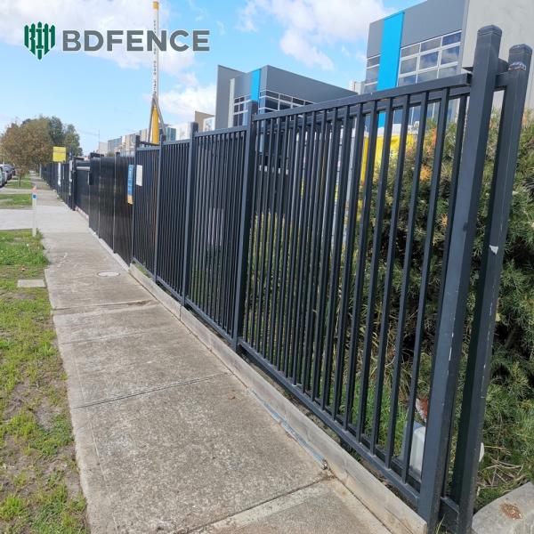 Durable Tubular Steel Fence Made From Galvanized Steel Pipe With Powder Coated Surface Treatment For Corrosion Resistance And Long Lasting
