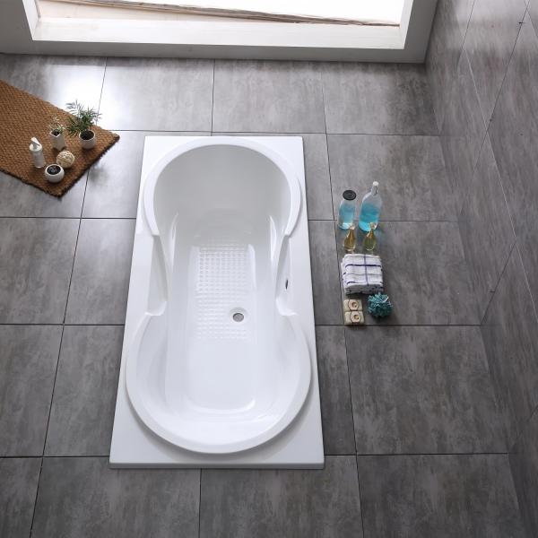 Hand Control Indoor Tub with Acrylic Bathtub Center Waste Hole Design and Function