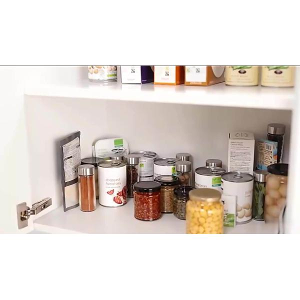 Пластиковая приправляя стена шкафа специи собственной личности бутылки слипчивая установила висеть 5cm x 5cm x 12cm