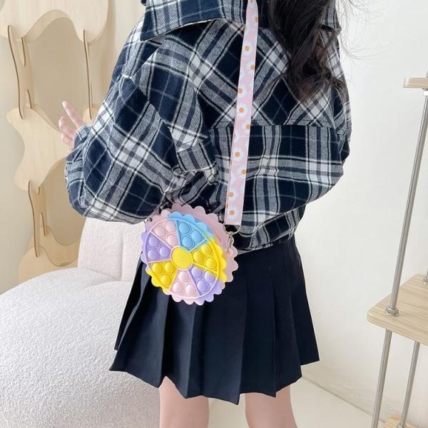 Каваи кроссбоди сумка Милая сумка для плеч Мультфильм Силиконовая сумка Поп-сумочка Сумочка для кошелька Девчонки Подарок на день рождения Милые аксессуары