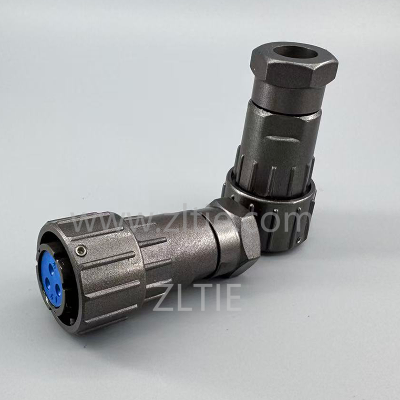 FQ18 Series 3-Pin Straight Female Plug