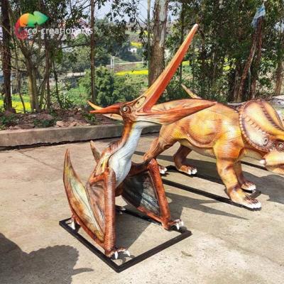 3D Fiberglass Realistic Looking Dinosaurs Struggled Pterosauria Statue Outdoor