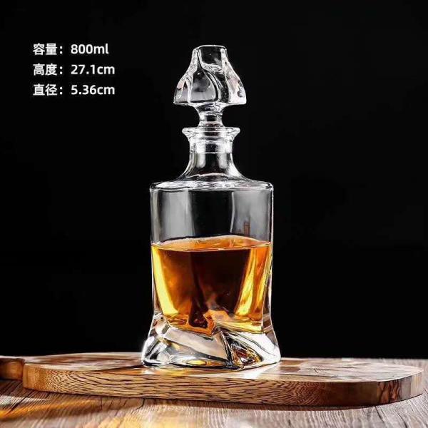 Selling 750ml Clear Spirit Glass Vodka Bottle Empty Diamond Shaped Gin Bottles