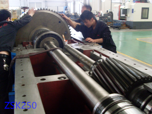 11200 kW Extruder Gearbox Repair Service with 500 rpm Output Speed and 72000 Hours Service Life