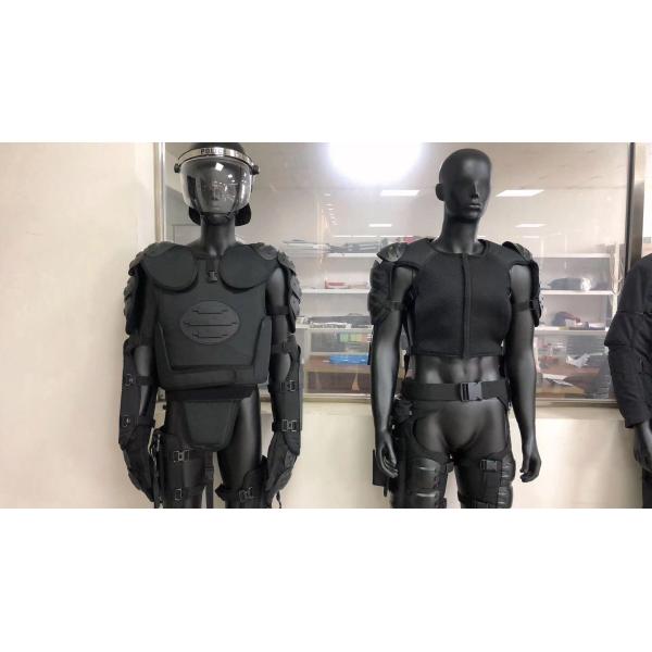 Американская пара черных и коричневых подложки для коленного сустава