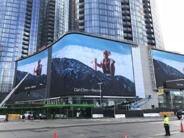 LED Curtain Display High Transparency High Brightness Lower Power Consumption Outdoor LED Screen for Glass Wall