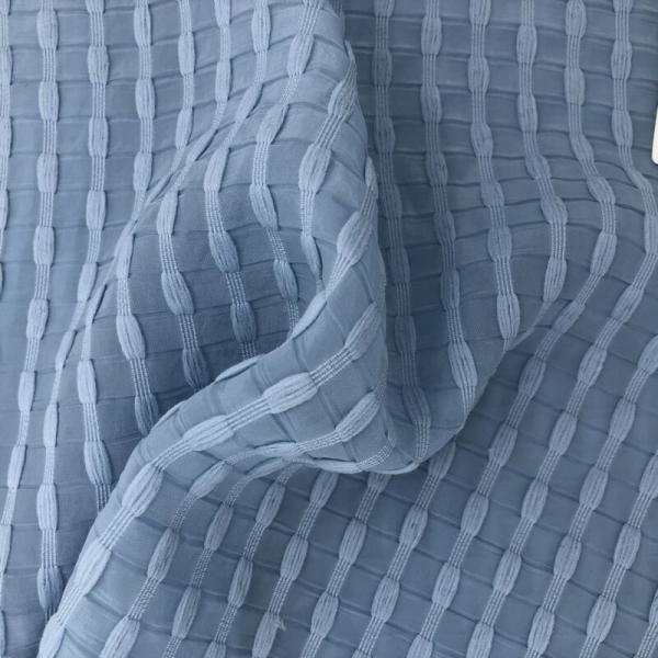 Customized 82GSM 77% Polyester 23% Nylon Fabric for Women Outdoor Coats