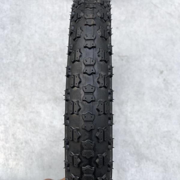 20x4.0 Snow Bike Black Fat Tire Beach Bike Rubber Outer Tires for 12-20inches and 2 kg