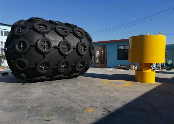 STS Yokohama Type Ship Marine Pneumatic Rubber Fender With Chain And Tires Net