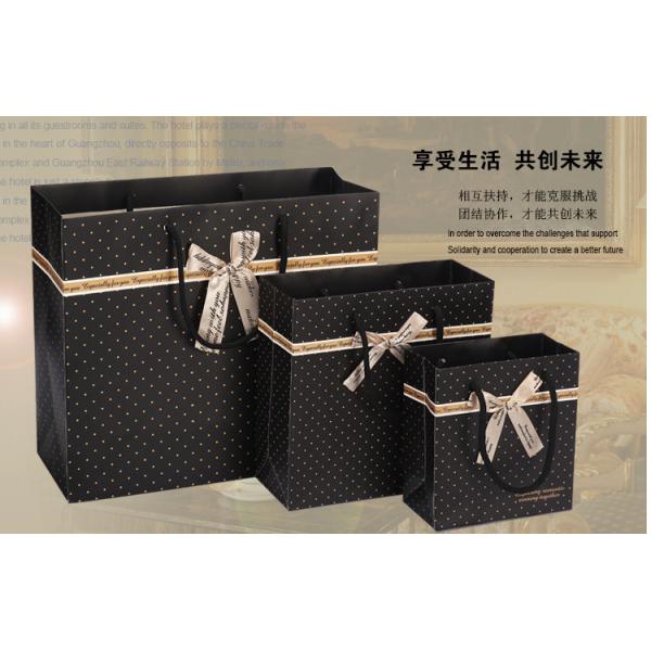 Chinese Factory Sales Korean Black Spotted Gift Bags Paper Bags Handbags Bags Gift Bags